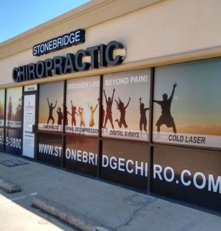 dimensional-letters-storefront-outdoor-window-vinyl-graphics-film