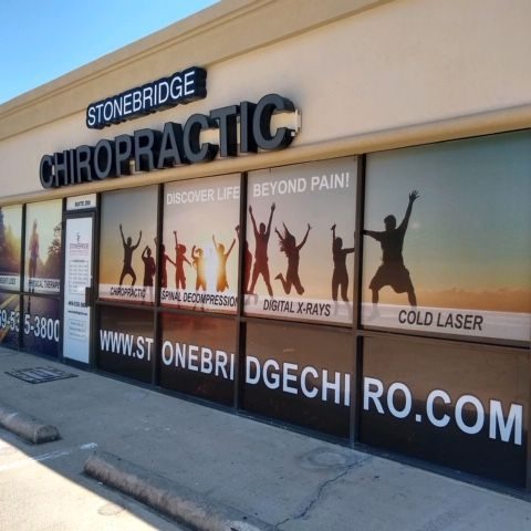 dimensional-letters-storefront-outdoor-window-vinyl-graphics-film